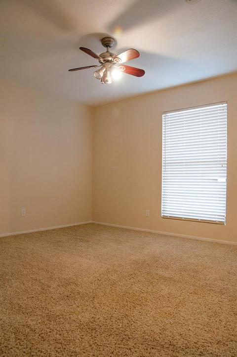 2215 E Vassar, Visalia, CA 93292 photo 22