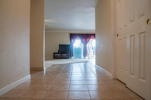 2215 E Vassar, Visalia, CA 93292 photo 4