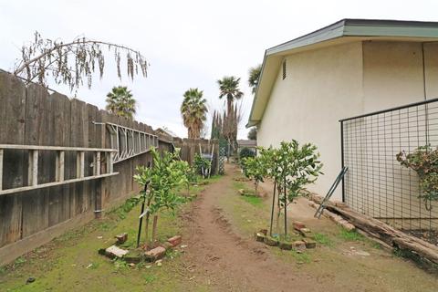 974 E Pleasant Ave, Tulare, CA 93274 photo 23