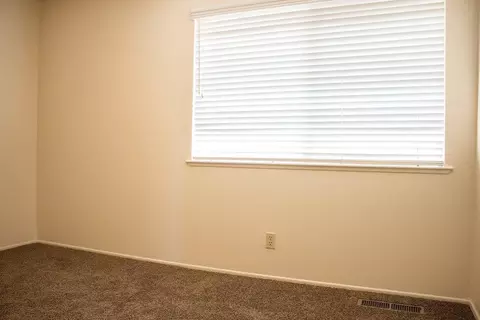3046 W Vassar, Visalia, CA 93277 photo 16