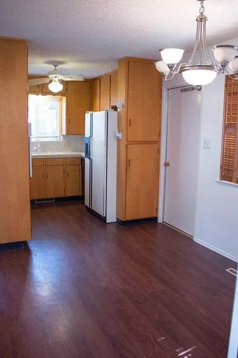 3046 W Vassar, Visalia, CA 93277 photo 9