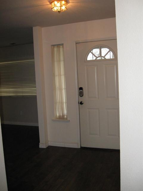 184 Grace Ct, Lemoore, CA 93245 photo 3