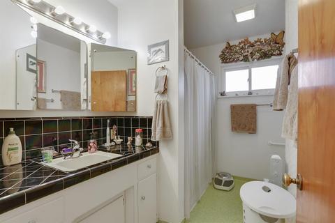 3237 E Meadow Ave, Visalia, CA 93292 photo 10