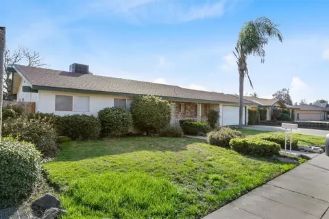 790 E Sequoia Dr, Dinuba, CA 93618 photo 3