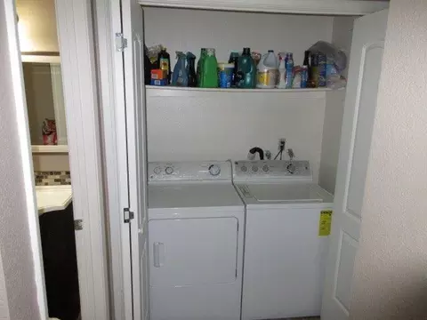 547 E Prospect Ave, Visalia, CA 93292 photo 4