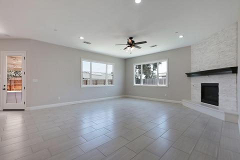 4331 W Modoc Ave, Visalia, CA 93291 photo 24