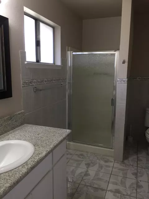 2425 N Sowell Ct, Visalia, CA 93291 photo 16