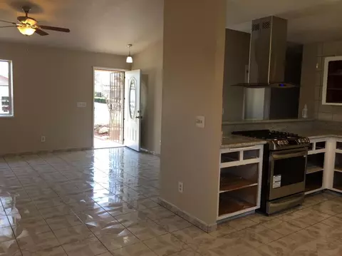 2425 N Sowell Ct, Visalia, CA 93291 photo 7