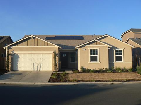 3310 Spring Sails Ave, Tulare, CA 93274 photo 1
