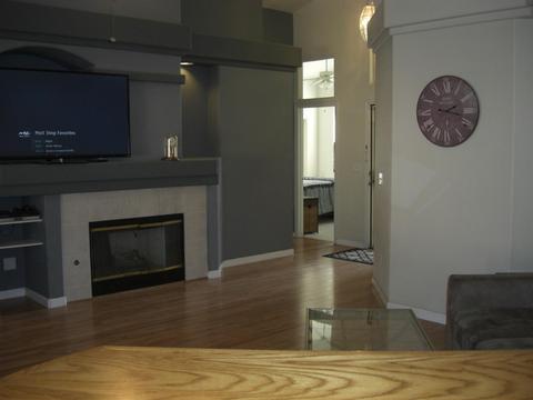 1626 E Parkview Ave, Visalia, CA 93292 photo 3