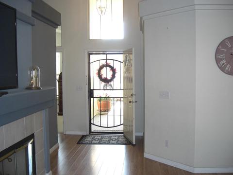 1626 E Parkview Ave, Visalia, CA 93292 photo 2