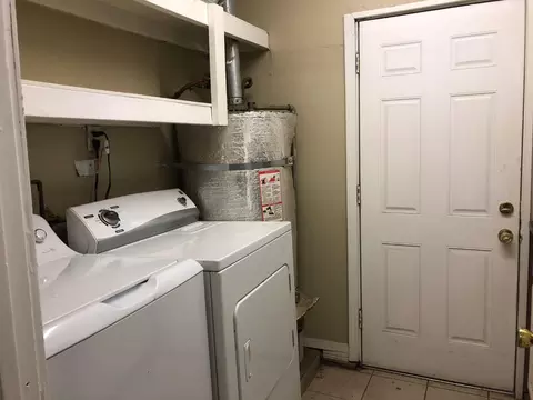 135 E Walnut Ave, Visalia, CA 93277 photo 40