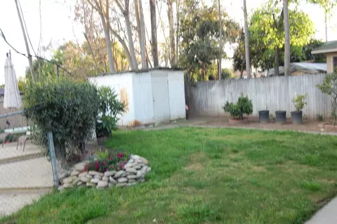 135 E Walnut Ave, Visalia, CA 93277 photo 42