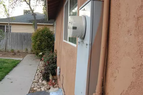 135 E Walnut Ave, Visalia, CA 93277 photo 43