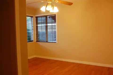 135 E Walnut Ave, Visalia, CA 93277 photo 29