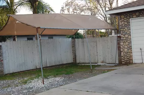 135 E Walnut Ave, Visalia, CA 93277 photo 50