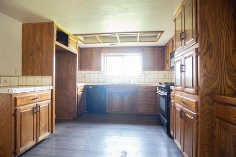22079 Carson Ave, Exeter, CA 93221 photo 4