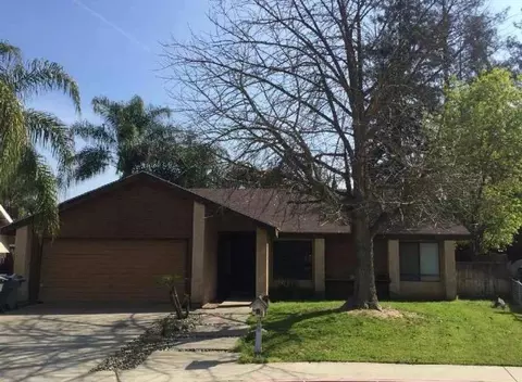 1920 E Andrea Ct, Visalia, CA 93292 photo 1