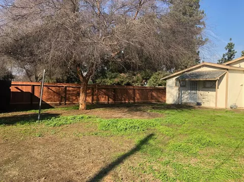 500 E Yale Ave, Dinuba, CA 93618 photo 16