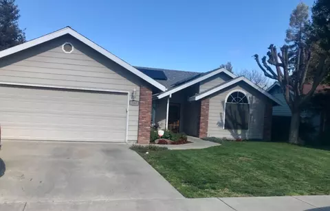 767 Vista Ct, Exeter, CA 93221 photo 3