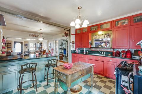 130 E Cedar St, Exeter, CA 93221 photo 11