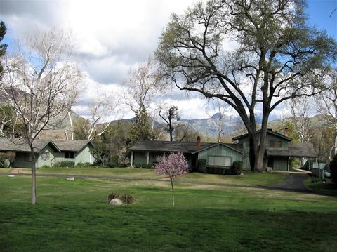40658 Cherokee Oaks Dr, Three Rivers, CA 93271 photo 1