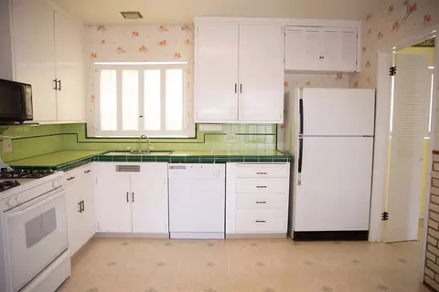 121 N Cambridge Dr, Lemoore, CA 93245 photo 14