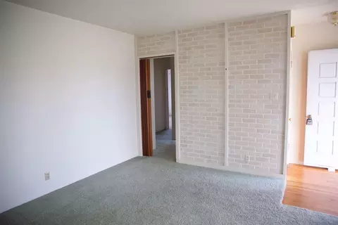 121 N Cambridge Dr, Lemoore, CA 93245 photo 5