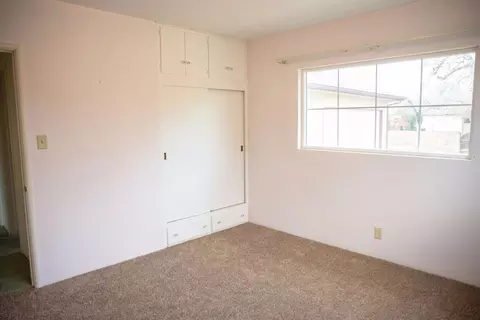 121 N Cambridge Dr, Lemoore, CA 93245 photo 9