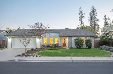 125 E Paseo Ave, Visalia, CA 93277 photo 2