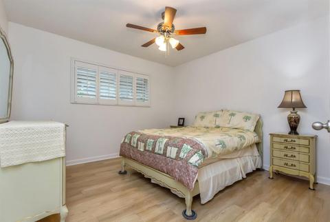 118 Russell Ave, Clovis, CA 93612 photo 14