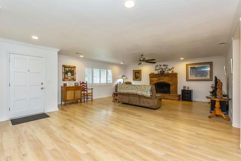 118 Russell Ave, Clovis, CA 93612 photo 4