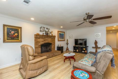 118 Russell Ave, Clovis, CA 93612 photo 9