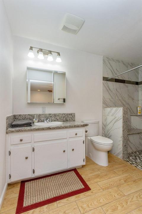 118 Russell Ave, Clovis, CA 93612 photo 16