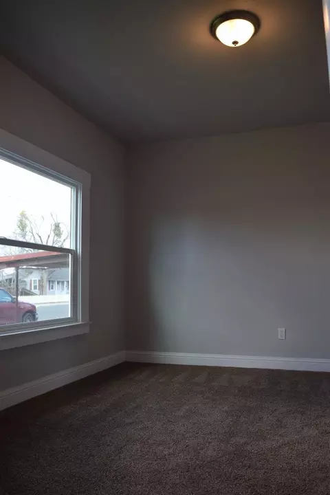 343 Magnolia Ave, Lemoore, CA 93245 photo 8