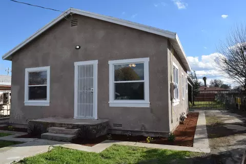 343 Magnolia Ave, Lemoore, CA 93245 photo 2