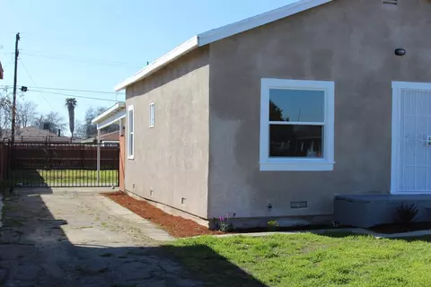 343 Magnolia Ave, Lemoore, CA 93245 photo 3