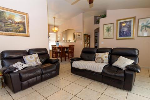 810 Toledo St, Lemoore, CA 93245 photo 10