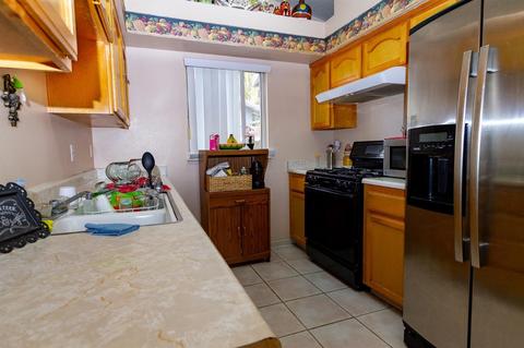 810 Toledo St, Lemoore, CA 93245 photo 11
