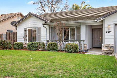 2301 E Beech Ct, Visalia, CA 93292 photo 4