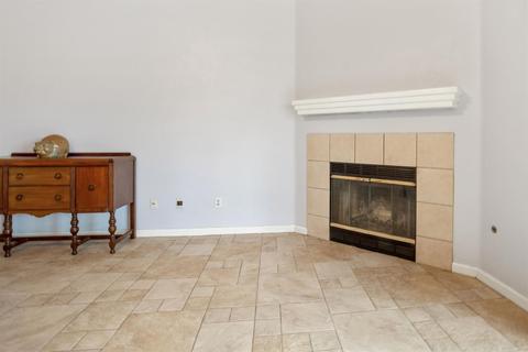 2301 E Beech Ct, Visalia, CA 93292 photo 10