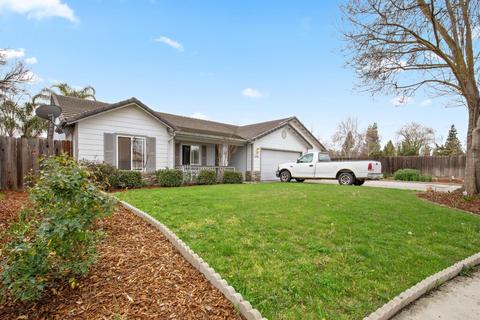 2301 E Beech Ct, Visalia, CA 93292 photo 2