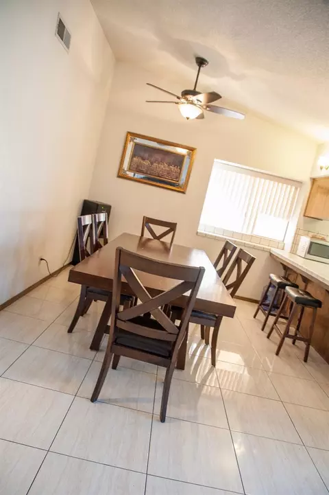1446 E North Way, Dinuba, CA 93618 photo 8