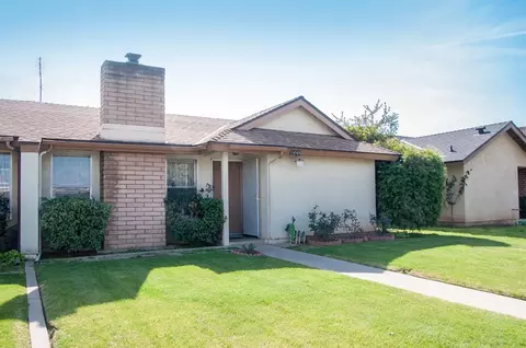 1446 E North Way, Dinuba, CA 93618 photo 1