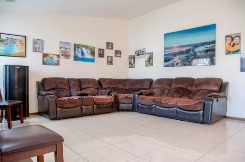 1446 E North Way, Dinuba, CA 93618 photo 5
