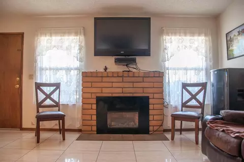 1446 E North Way, Dinuba, CA 93618 photo 7