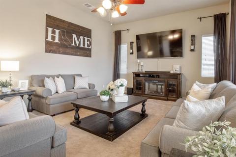 2015 N Stokes Ct, Visalia, CA 93291 photo 7