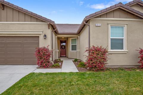 2015 N Stokes Ct, Visalia, CA 93291 photo 3