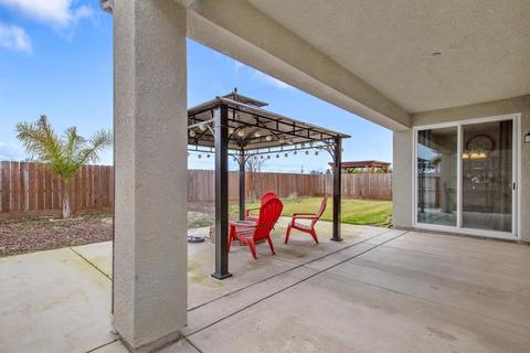 2015 N Stokes Ct, Visalia, CA 93291 photo 27