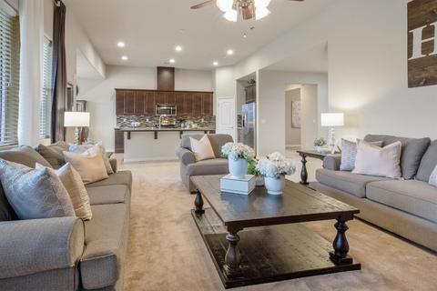 2015 N Stokes Ct, Visalia, CA 93291 photo 8